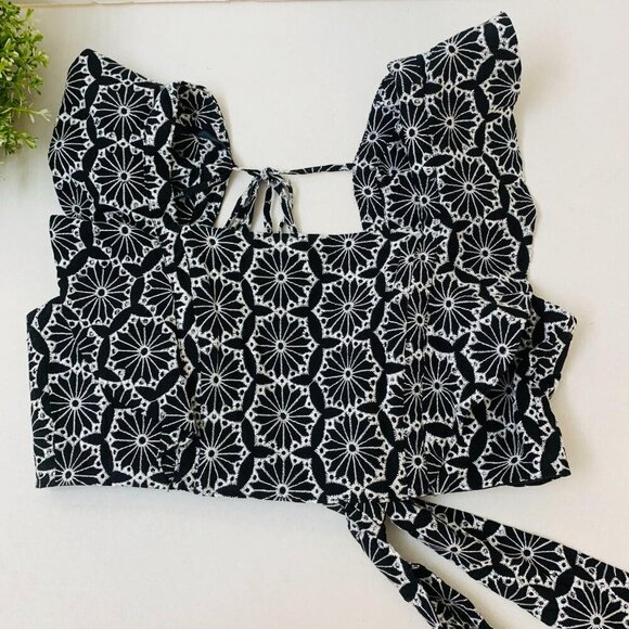 Bardot Womens SMALL Sierra Cropped Ruffle Tank Cropped Top Black Back Tie - Picture 4 of 7